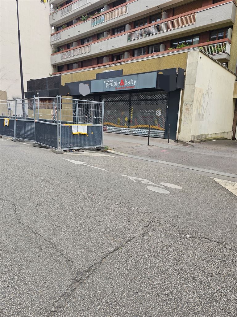 Location Commerce Paris 11 100 m²