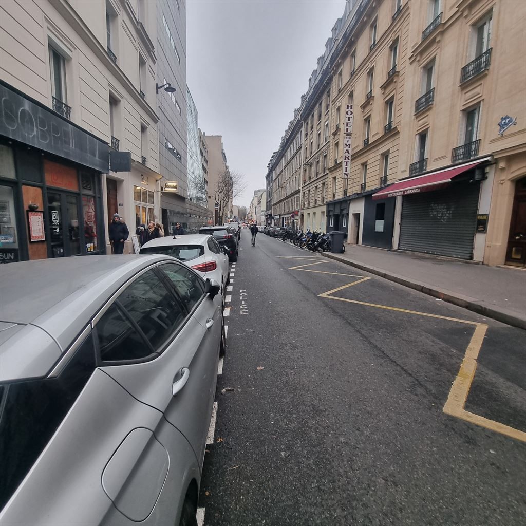Location Commerce Paris 10 120 m²